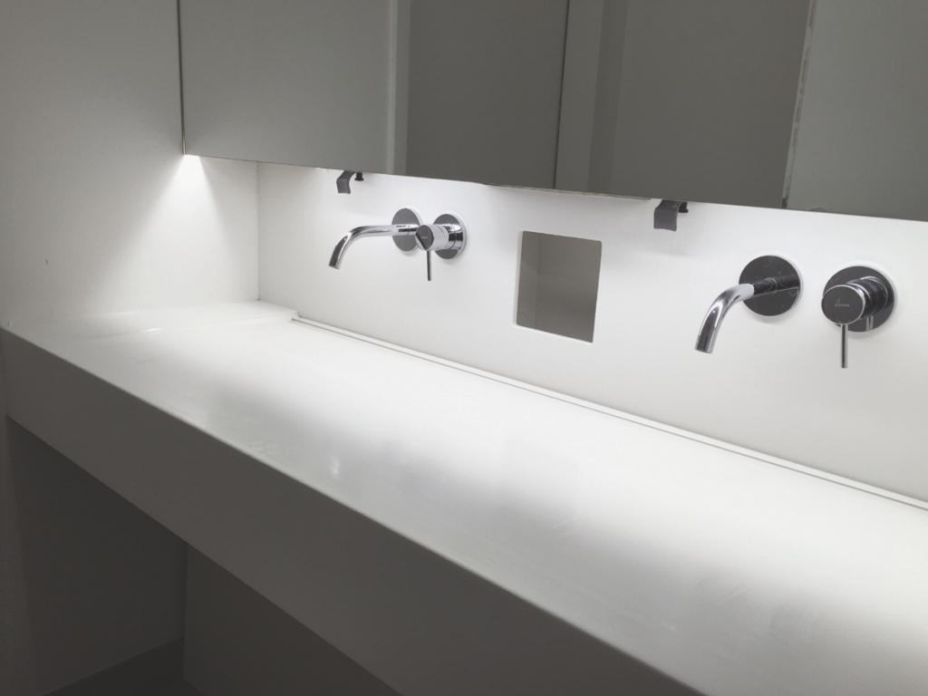 Flachwaschtische nach Maß Flachwaschtisch nach Maß