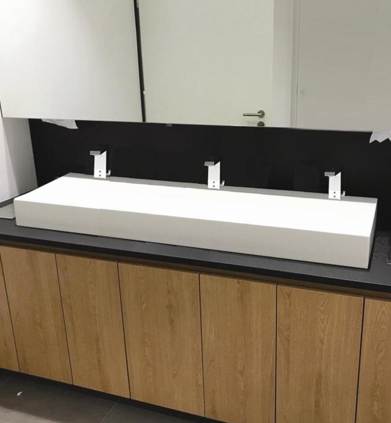 Waschbecken mit Rinne und Waschtische Waschbecken mit Rinne